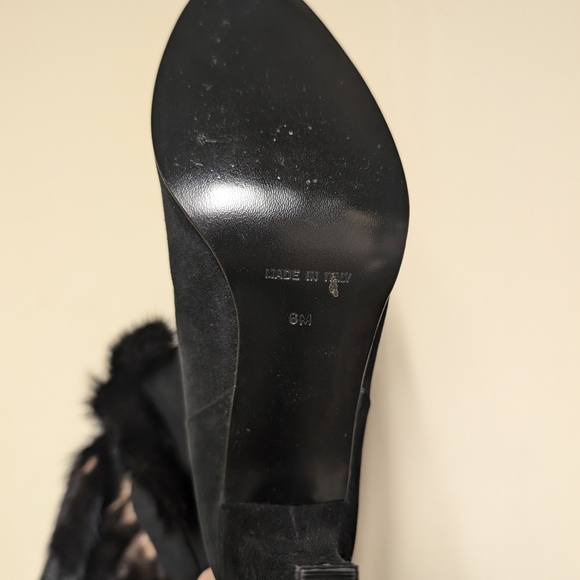 Rabbit Black Fur-Trimmed Women's Boots - Picture 11 of 12